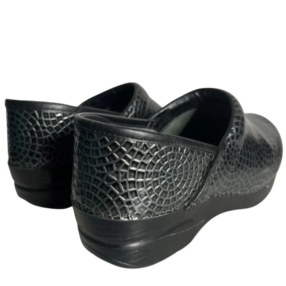 Dansko Mosaic Women’s Black Gray Patent Leather Slip On Clogs Shoes Size 8.5-9 - Picture 10 of 11